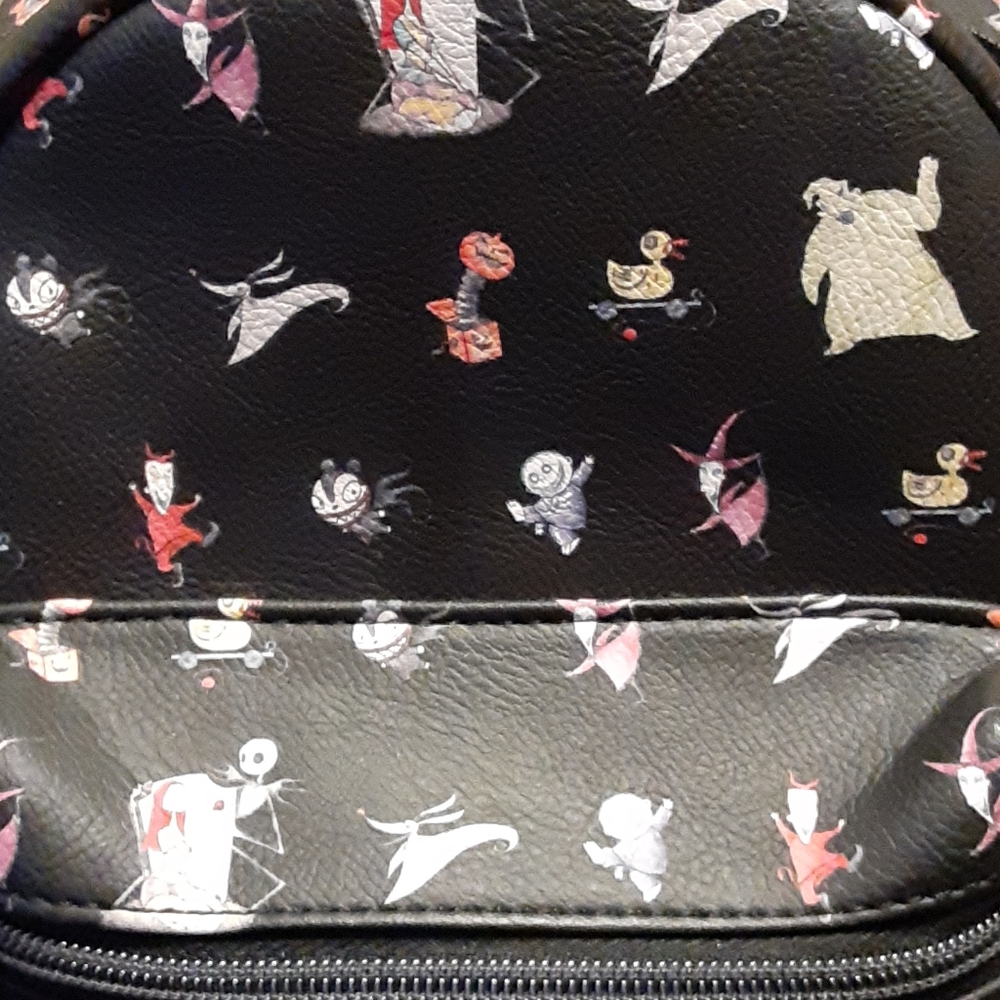 Loungefly Backpack - Picture 4 of 6